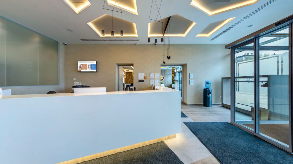 Medicare Eiffel Clinic Dental Technology